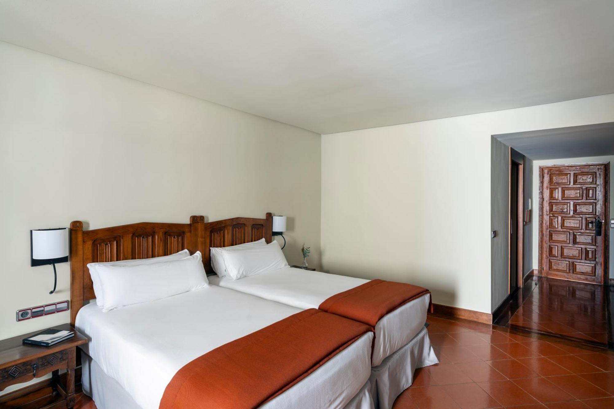Parador De Santo Domingo De La Calzada Exterior photo
