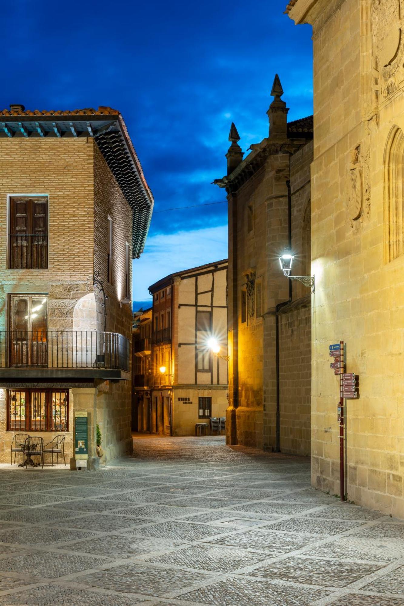 Parador De Santo Domingo De La Calzada Exterior photo