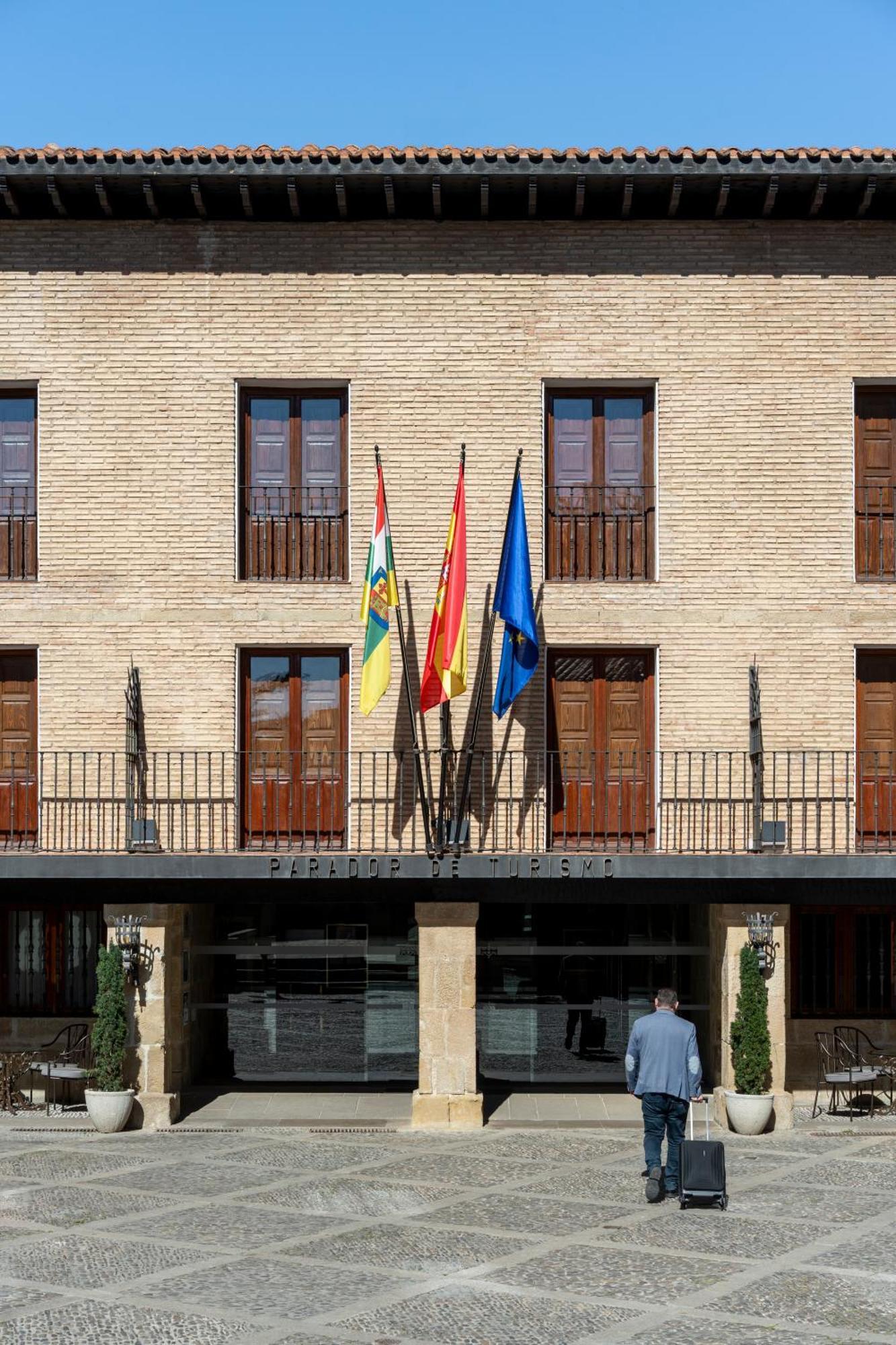 Parador De Santo Domingo De La Calzada Exterior photo